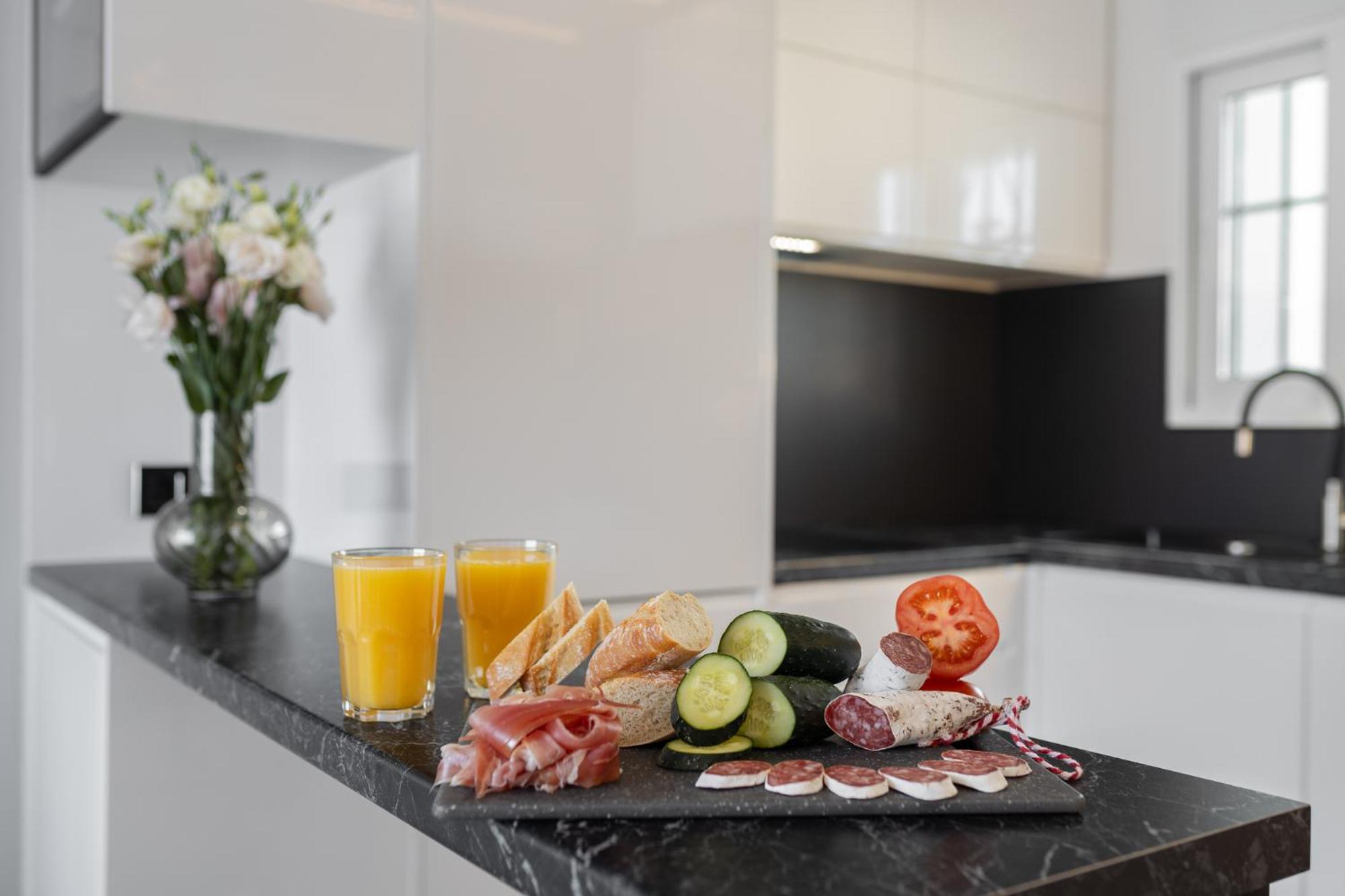 Smart Space Apartment *