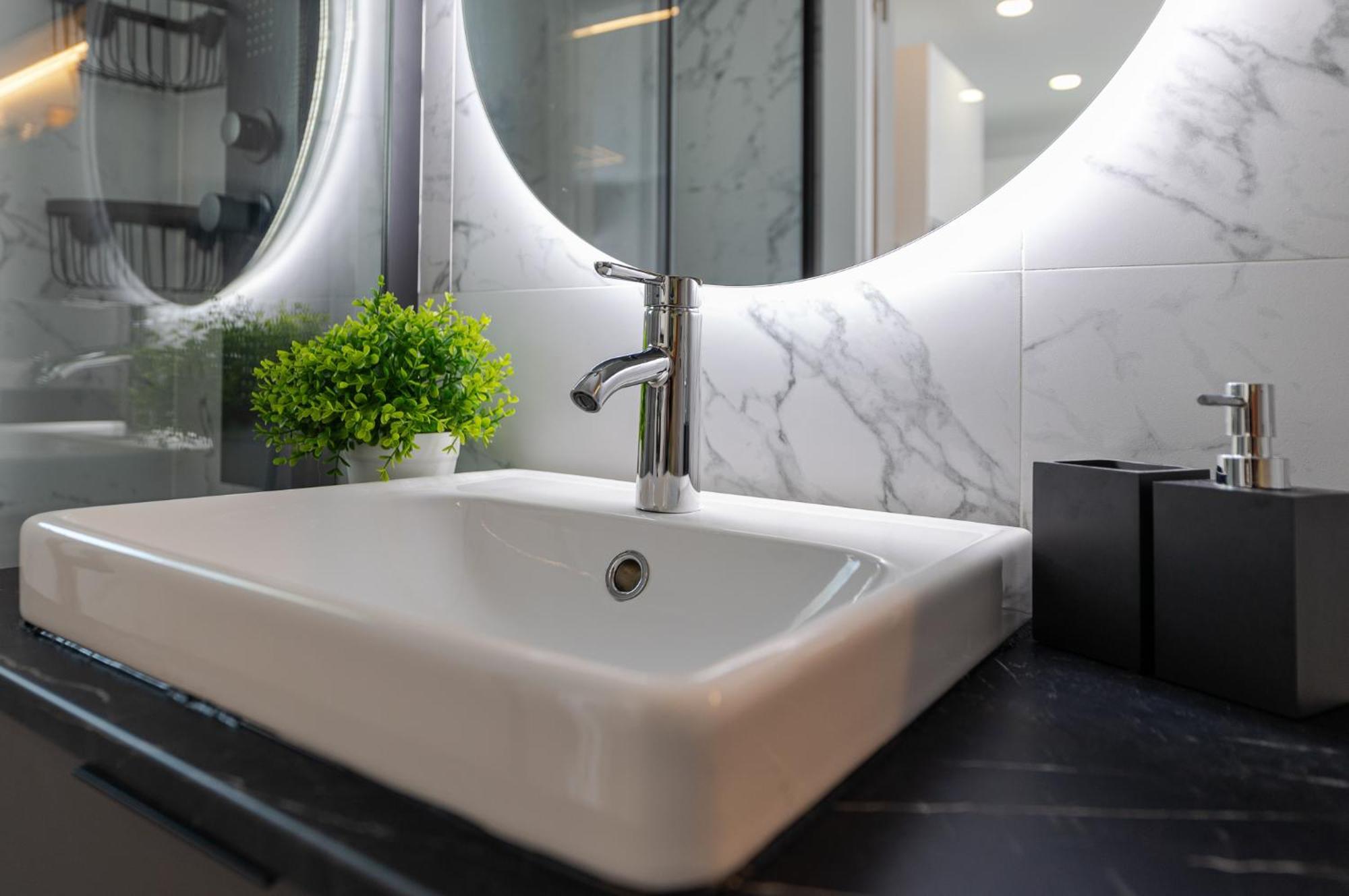 Smart Space Apartment *